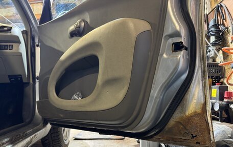 Nissan March III, 2004 год, 175 000 рублей, 22 фотография