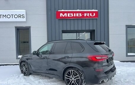 BMW X5, 2019 год, 4 800 000 рублей, 17 фотография