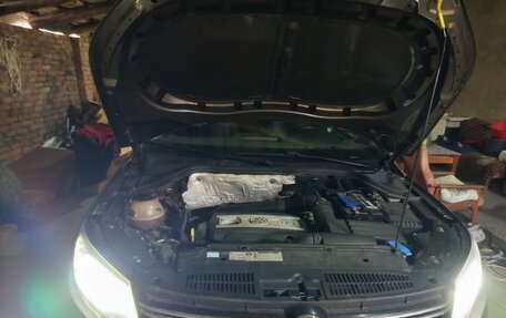 Volkswagen Tiguan I, 2014 год, 1 600 000 рублей, 4 фотография