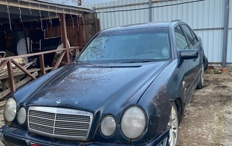 Mercedes-Benz E-Класс, 1992 год, 145 000 рублей, 1 фотография
