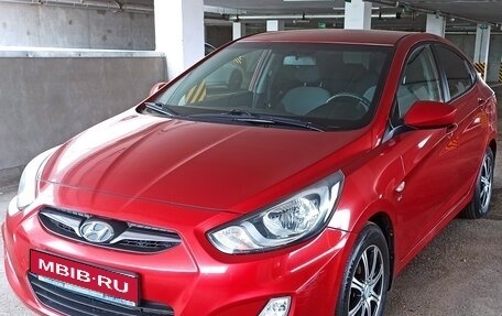 Hyundai Solaris II рестайлинг, 2014 год, 900 000 рублей, 1 фотография