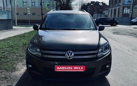 Volkswagen Tiguan I, 2016 год, 2 050 000 рублей, 1 фотография