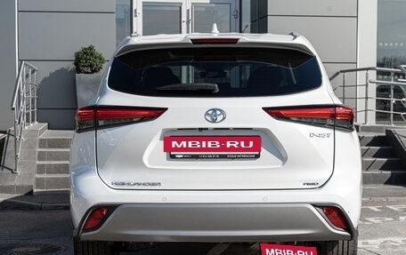 Toyota Highlander, 2025 год, 5 890 000 рублей, 6 фотография