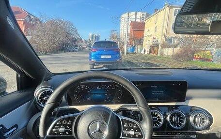 Mercedes-Benz A-Класс, 2020 год, 2 350 000 рублей, 11 фотография