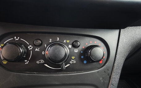 Renault Logan II, 2014 год, 535 000 рублей, 14 фотография