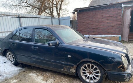 Mercedes-Benz E-Класс, 1992 год, 145 000 рублей, 2 фотография