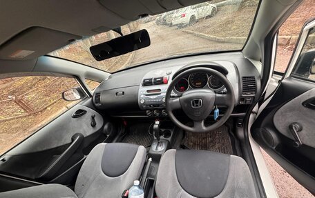 Honda Fit III, 2002 год, 310 000 рублей, 3 фотография