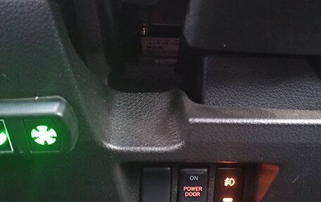 Nissan Serena IV, 2014 год, 1 360 000 рублей, 20 фотография