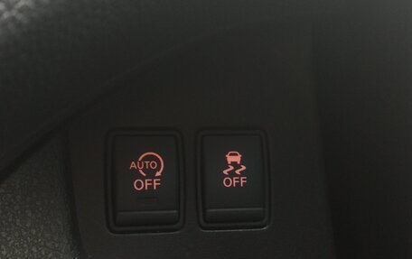 Nissan Serena IV, 2014 год, 1 360 000 рублей, 24 фотография