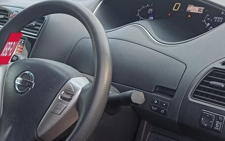 Nissan Serena IV, 2014 год, 1 360 000 рублей, 26 фотография