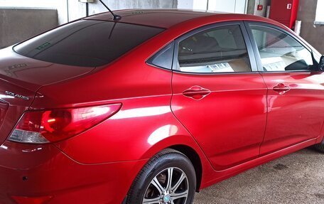 Hyundai Solaris II рестайлинг, 2014 год, 900 000 рублей, 4 фотография