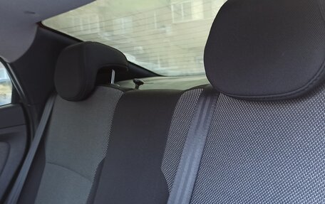 Hyundai Solaris II рестайлинг, 2014 год, 900 000 рублей, 25 фотография