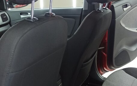 Hyundai Solaris II рестайлинг, 2014 год, 900 000 рублей, 23 фотография