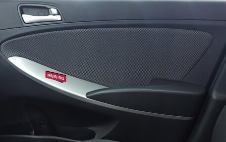 Hyundai Solaris II рестайлинг, 2014 год, 900 000 рублей, 21 фотография