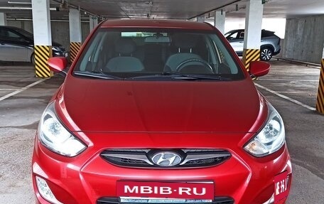 Hyundai Solaris II рестайлинг, 2014 год, 900 000 рублей, 3 фотография