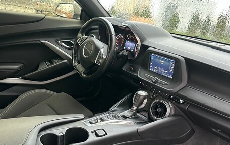 Chevrolet Camaro VI, 2018 год, 2 300 000 рублей, 26 фотография