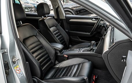 Volkswagen Passat B8 рестайлинг, 2018 год, 1 999 000 рублей, 8 фотография