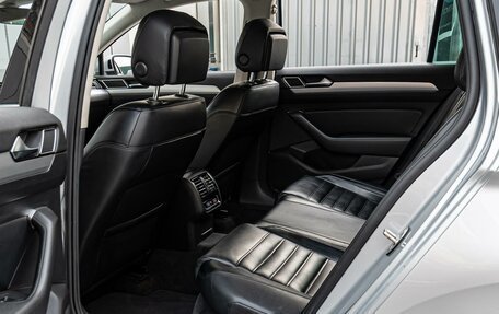 Volkswagen Passat B8 рестайлинг, 2018 год, 1 999 000 рублей, 11 фотография