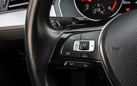 Volkswagen Passat B8 рестайлинг, 2018 год, 1 999 000 рублей, 17 фотография