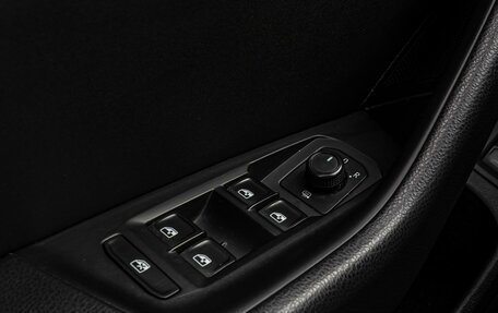 Volkswagen Passat B8 рестайлинг, 2018 год, 1 999 000 рублей, 20 фотография