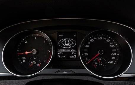 Volkswagen Passat B8 рестайлинг, 2018 год, 1 999 000 рублей, 16 фотография