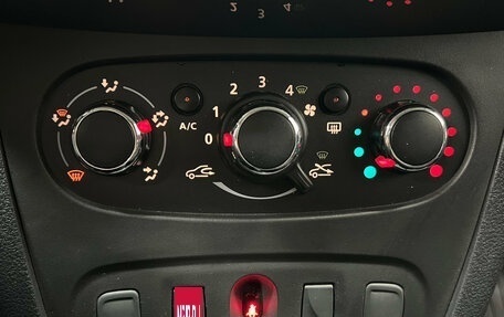 Renault Logan II, 2020 год, 1 110 000 рублей, 12 фотография