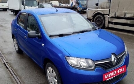 Renault Logan II, 2017 год, 740 000 рублей, 3 фотография