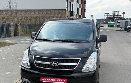 Hyundai H-1 II рестайлинг, 2010 год, 1 249 500 рублей, 8 фотография