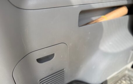 Hyundai H-1 II рестайлинг, 2010 год, 1 249 500 рублей, 24 фотография