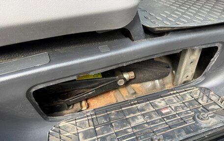 Hyundai H-1 II рестайлинг, 2010 год, 1 249 500 рублей, 38 фотография