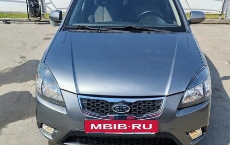 KIA Rio II, 2010 год, 585 000 рублей, 2 фотография