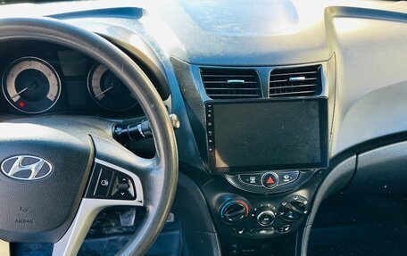 Hyundai Solaris II рестайлинг, 2012 год, 510 000 рублей, 19 фотография