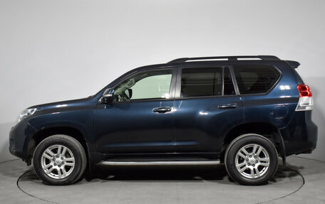 Toyota Land Cruiser Prado 150 рестайлинг 2, 2013 год, 2 359 000 рублей, 8 фотография