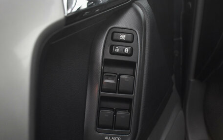 Toyota Land Cruiser Prado 150 рестайлинг 2, 2013 год, 2 359 000 рублей, 21 фотография