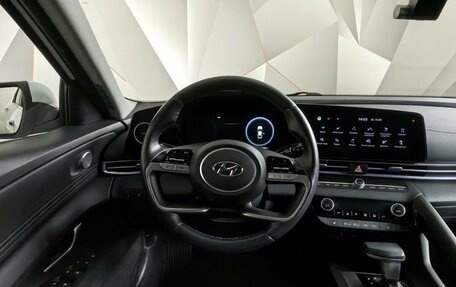 Hyundai Elantra, 2022 год, 2 095 000 рублей, 19 фотография