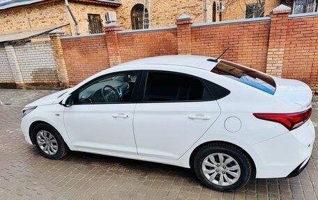 Hyundai Solaris II рестайлинг, 2019 год, 1 385 000 рублей, 4 фотография