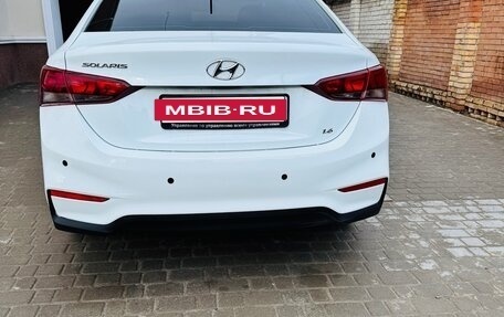 Hyundai Solaris II рестайлинг, 2019 год, 1 385 000 рублей, 8 фотография