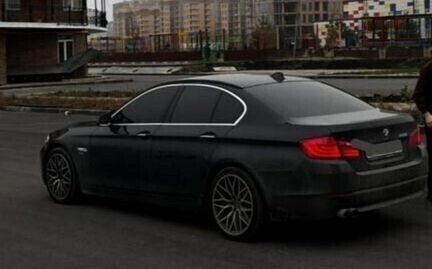 BMW 5 серия, 2012 год, 1 400 000 рублей, 2 фотография