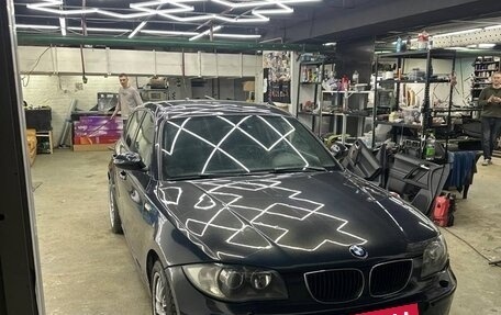 BMW 1 серия, 2006 год, 1 200 000 рублей, 2 фотография