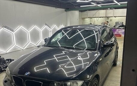 BMW 1 серия, 2006 год, 1 200 000 рублей, 3 фотография