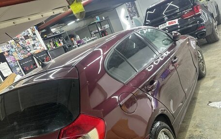 BMW 1 серия, 2006 год, 1 200 000 рублей, 12 фотография