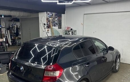 BMW 1 серия, 2006 год, 1 200 000 рублей, 4 фотография