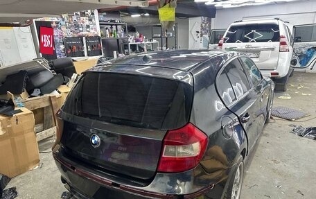 BMW 1 серия, 2006 год, 1 200 000 рублей, 6 фотография