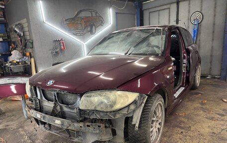 BMW 1 серия, 2006 год, 1 200 000 рублей, 23 фотография