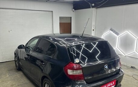 BMW 1 серия, 2006 год, 1 200 000 рублей, 27 фотография