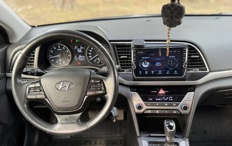 Hyundai Elantra VI рестайлинг, 2017 год, 1 530 000 рублей, 6 фотография