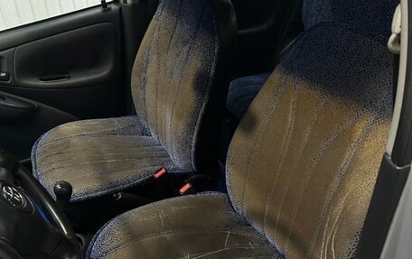 Toyota Yaris I рестайлинг, 2003 год, 330 000 рублей, 16 фотография