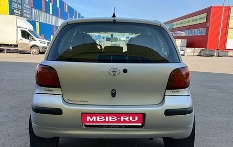Toyota Yaris I рестайлинг, 2003 год, 330 000 рублей, 6 фотография