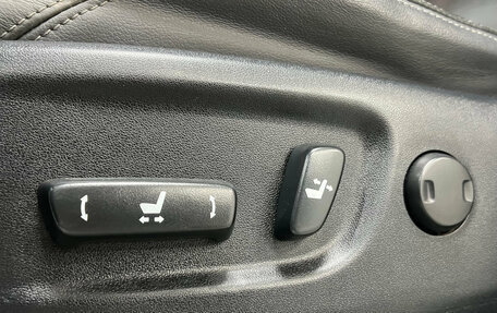 Toyota Land Cruiser Prado 150 рестайлинг 2, 2014 год, 3 780 000 рублей, 17 фотография