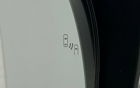 Toyota Land Cruiser Prado 150 рестайлинг 2, 2014 год, 3 780 000 рублей, 20 фотография